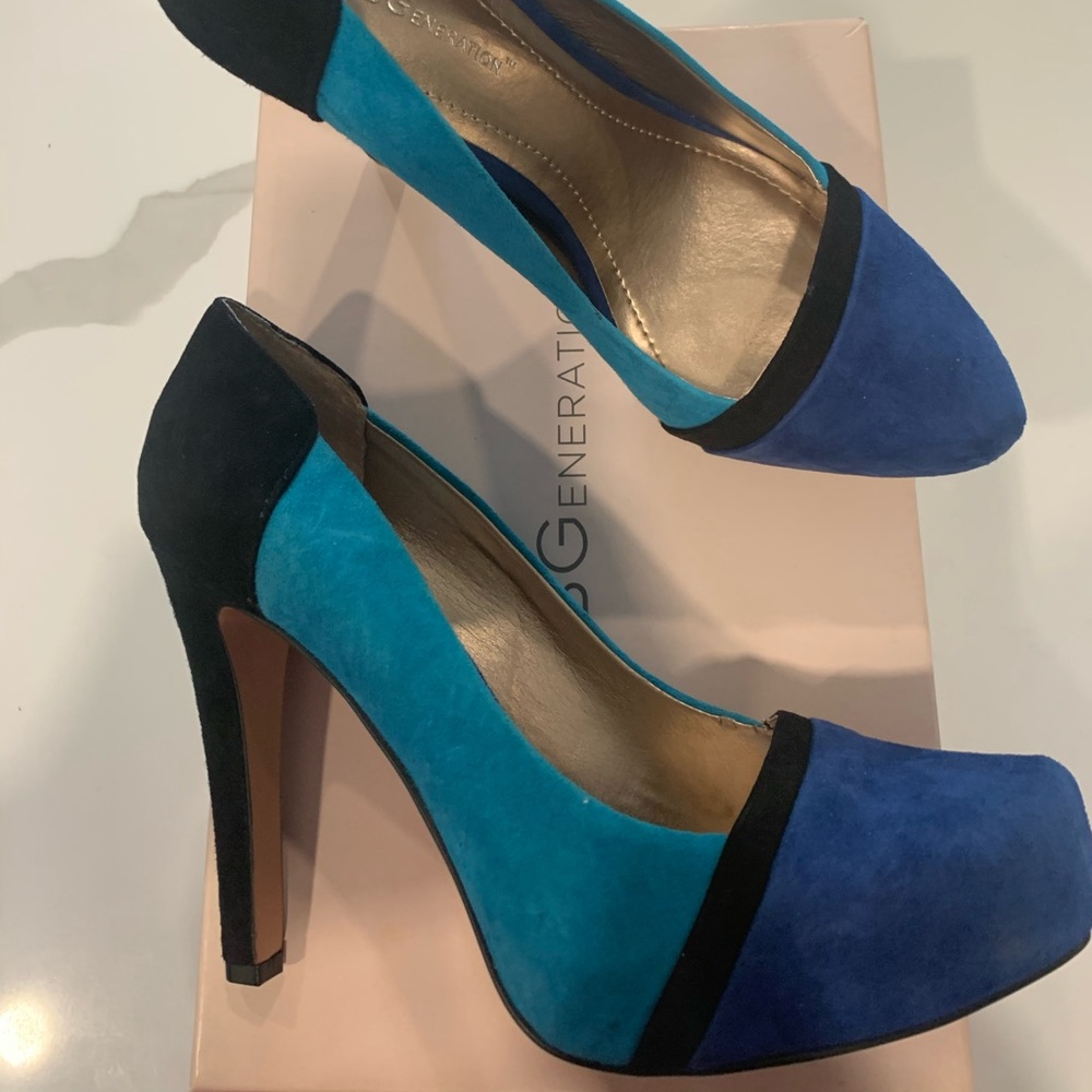 BCBG multi color pump 9